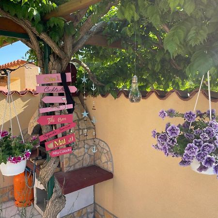 Holiday Home "Mala Kuca " With Heated Pool Pula Exteriör bild