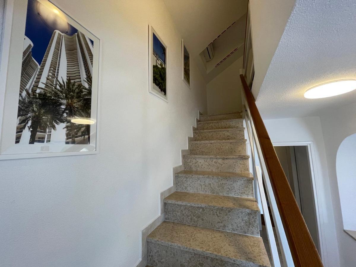 Holiday Home "Mala Kuca " With Heated Pool Pula Exteriör bild