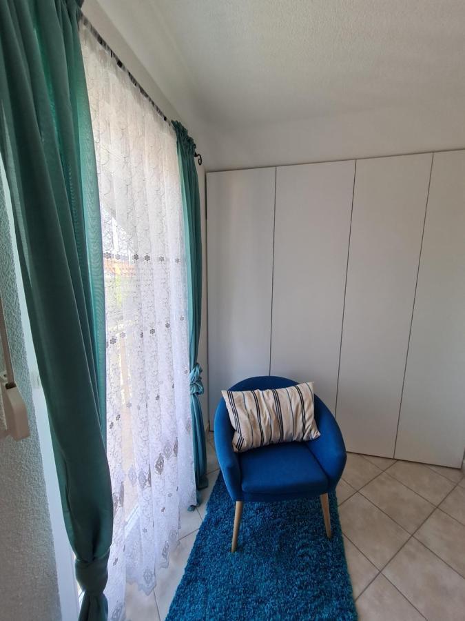 Holiday Home "Mala Kuca " With Heated Pool Pula Exteriör bild